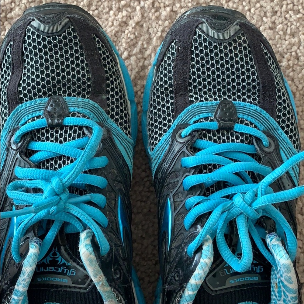 Size 7 Brooks